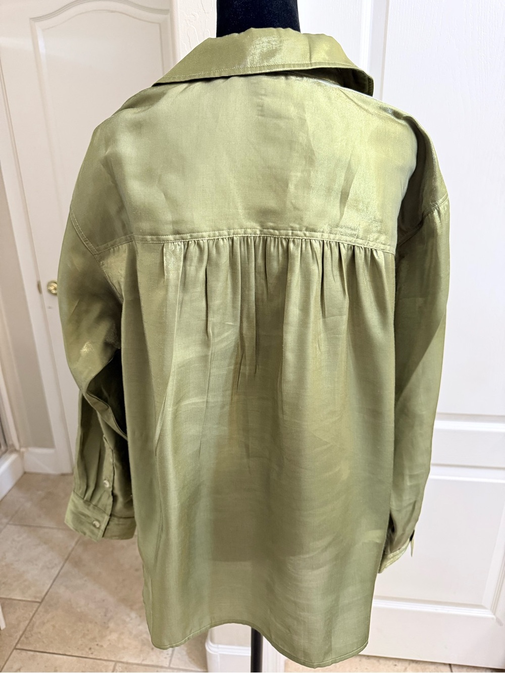 Pilcro Anthropologie Olive Green Shine Satin Blouse M - Picture 4 of 11